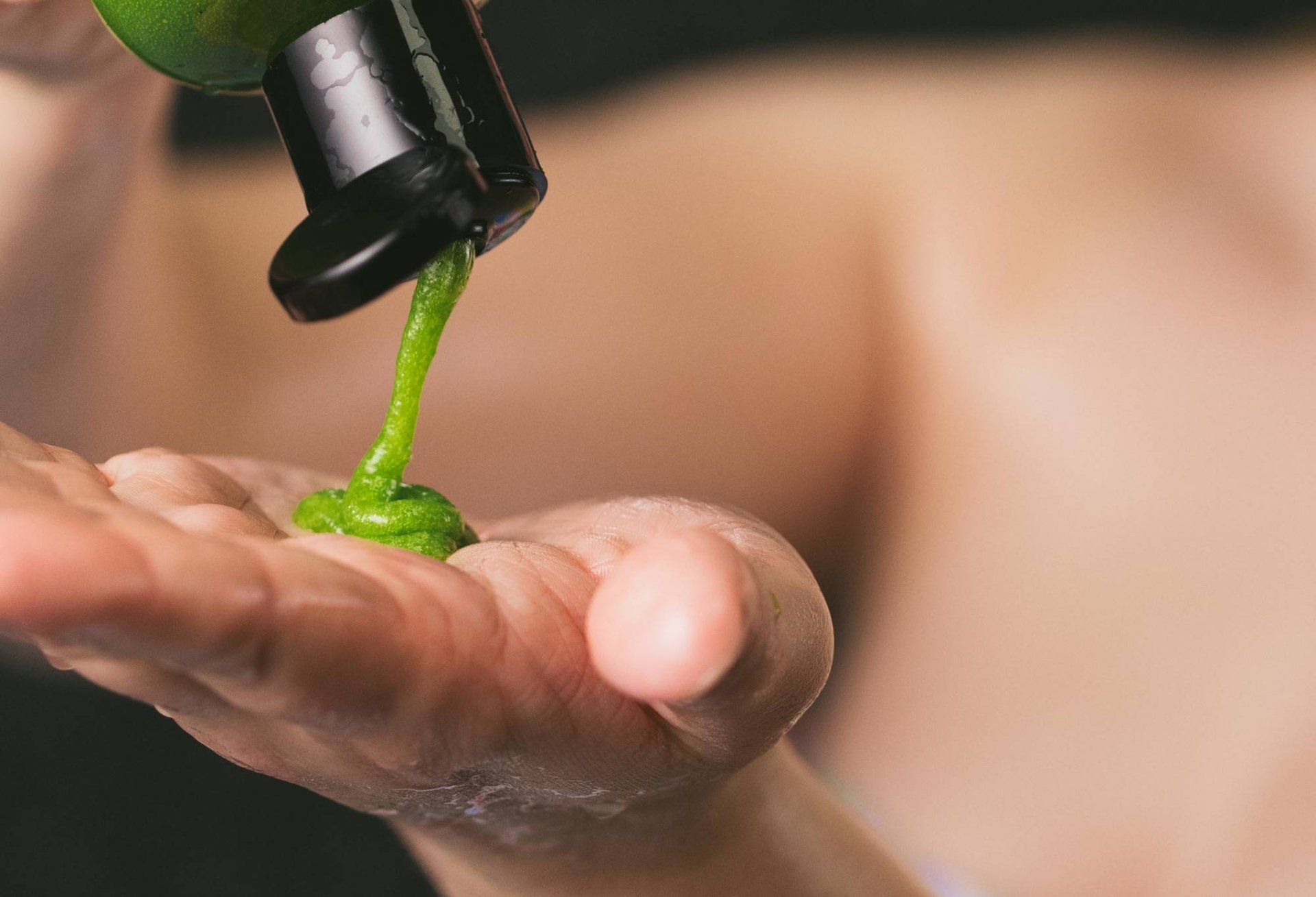 Lush - Wasabi Shan Kui SHAMPOO 110g