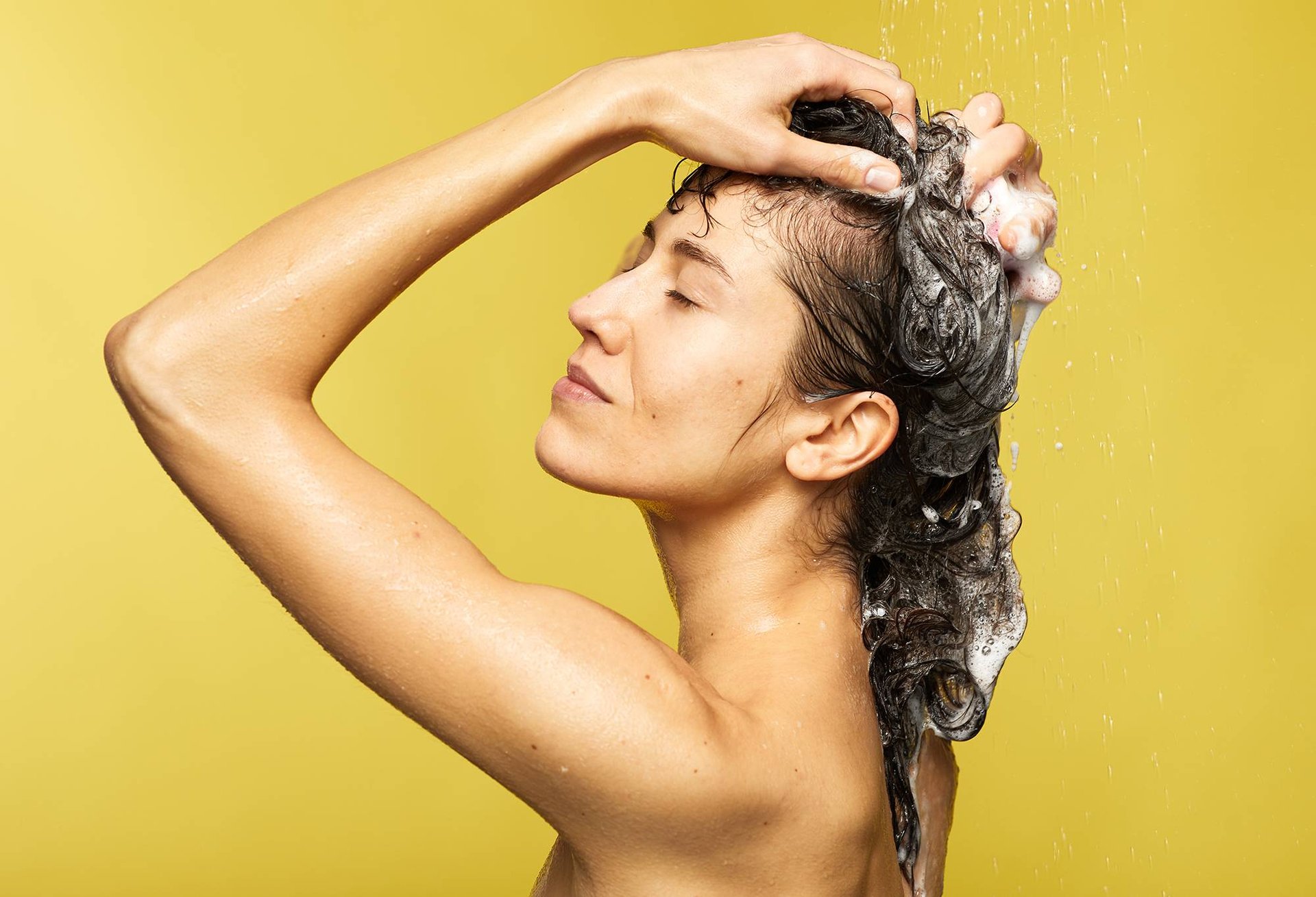 Lush - Coconut Rice Cake SHAMPOO 55g